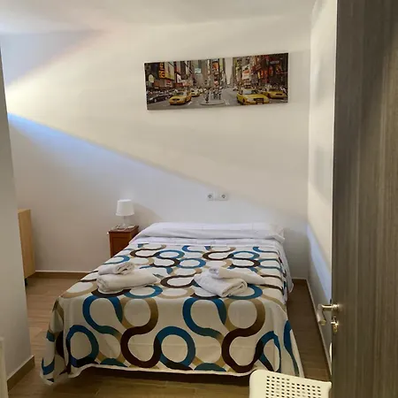 Pensión LF Habitaciones One Sin Ascensor -No Fumadores 2* Zaragoza